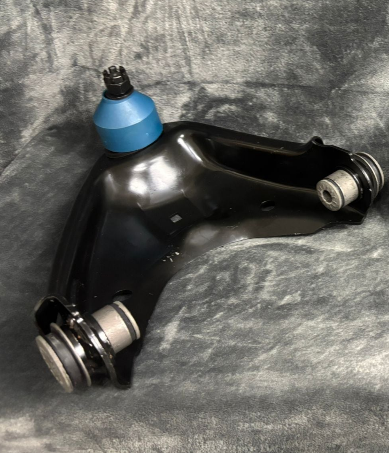 Upper Control Arm Left 4000lbs