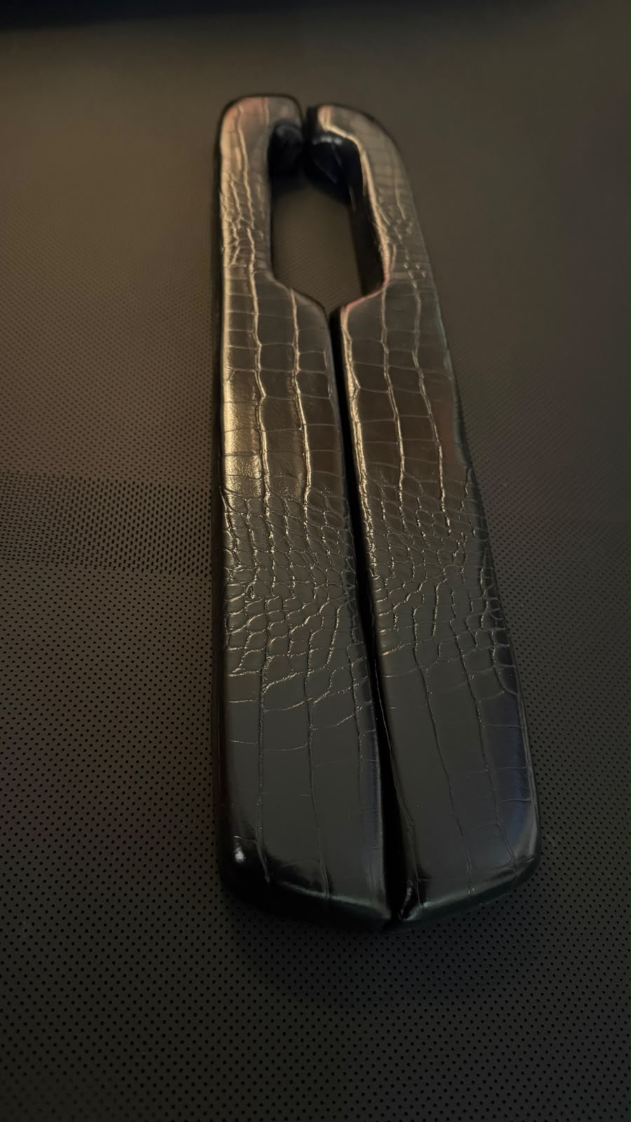 Arm Rest Black Crocodile 1980-1986