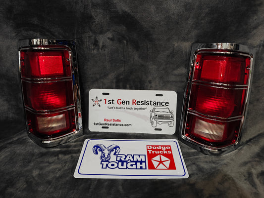 Taillights Chrome Red Chrome Stripes 1981-1993