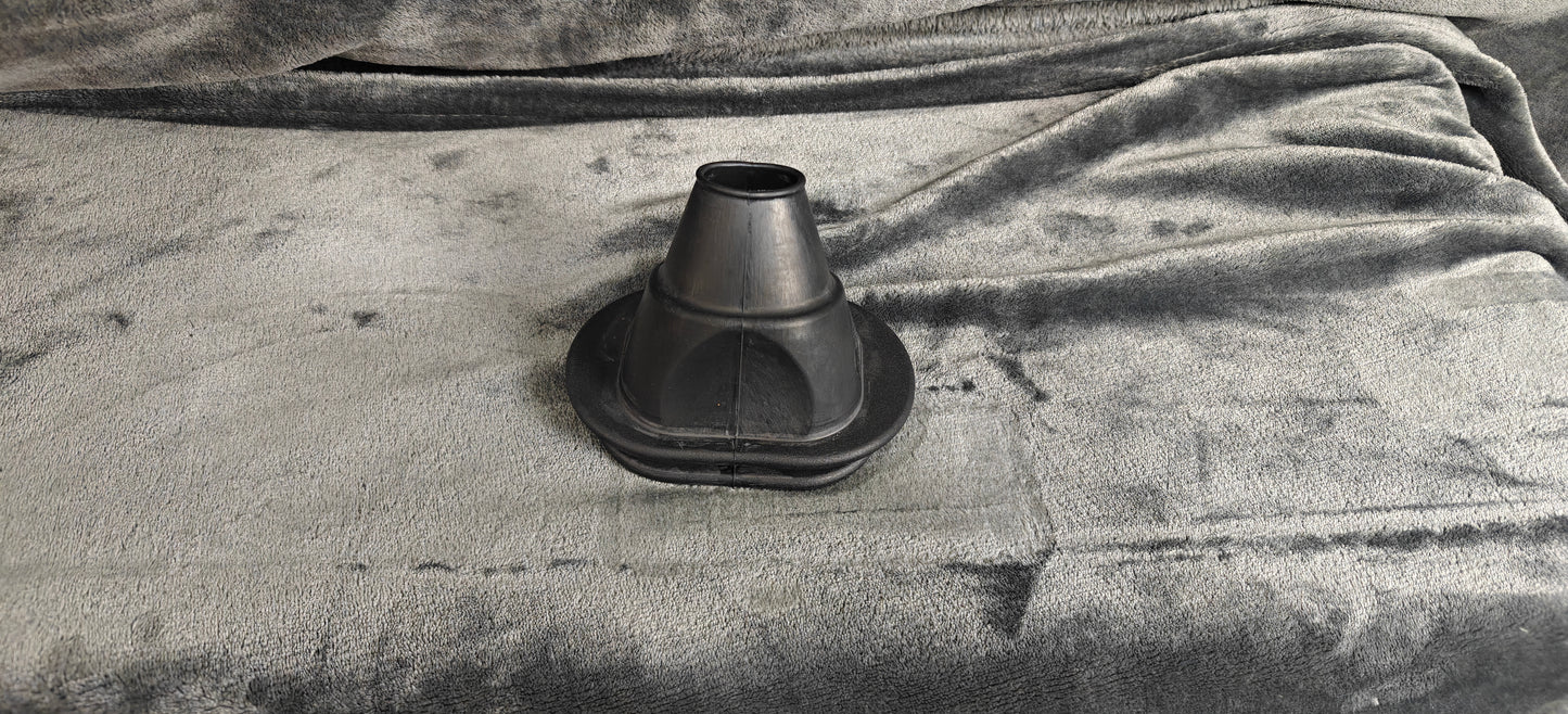 Clutch Lever Boot for 1989-93 with Getrag 5 speed