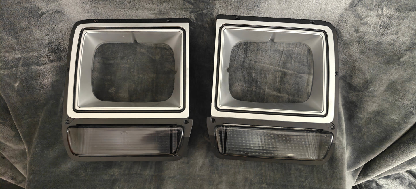 1986-1990 Silver Head light Bezels with Smoked turn signals