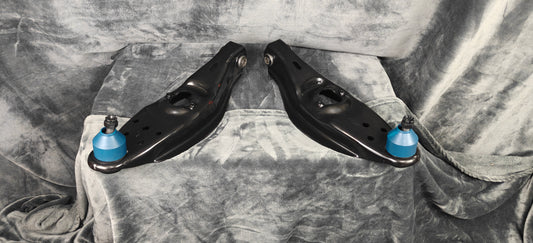 Lower Control Arms Left & Right 3300lbs