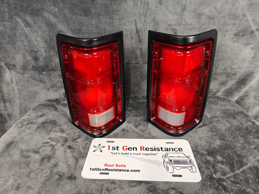 Taillights Black and Red