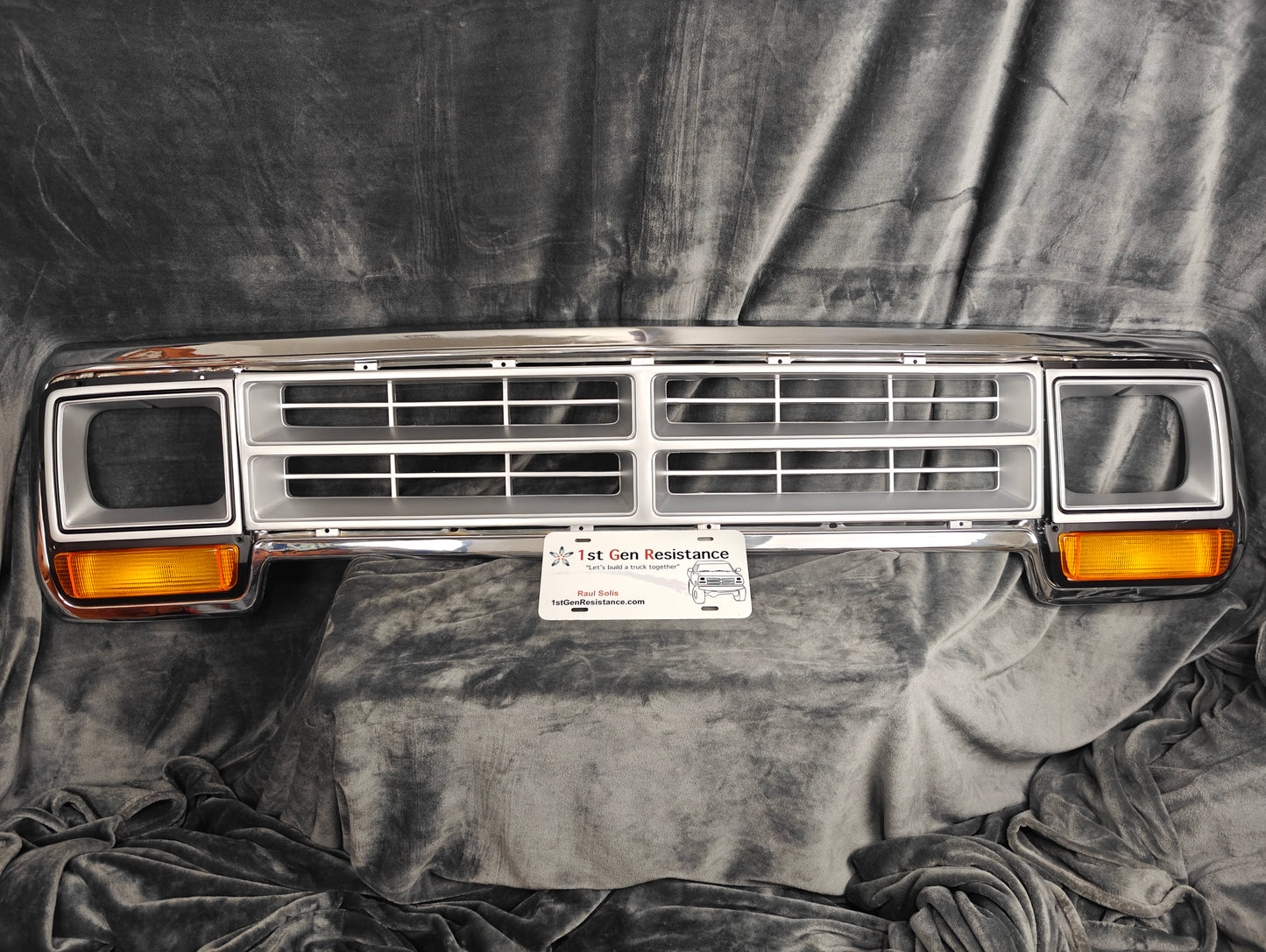 Grille Silver 1986-1990 Complete