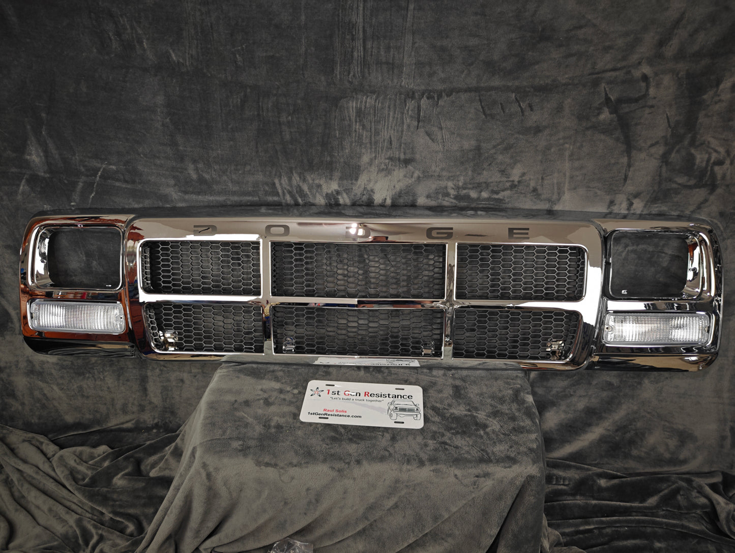 Grille Aftermarket 1991-1993 with Clear Turn Signals